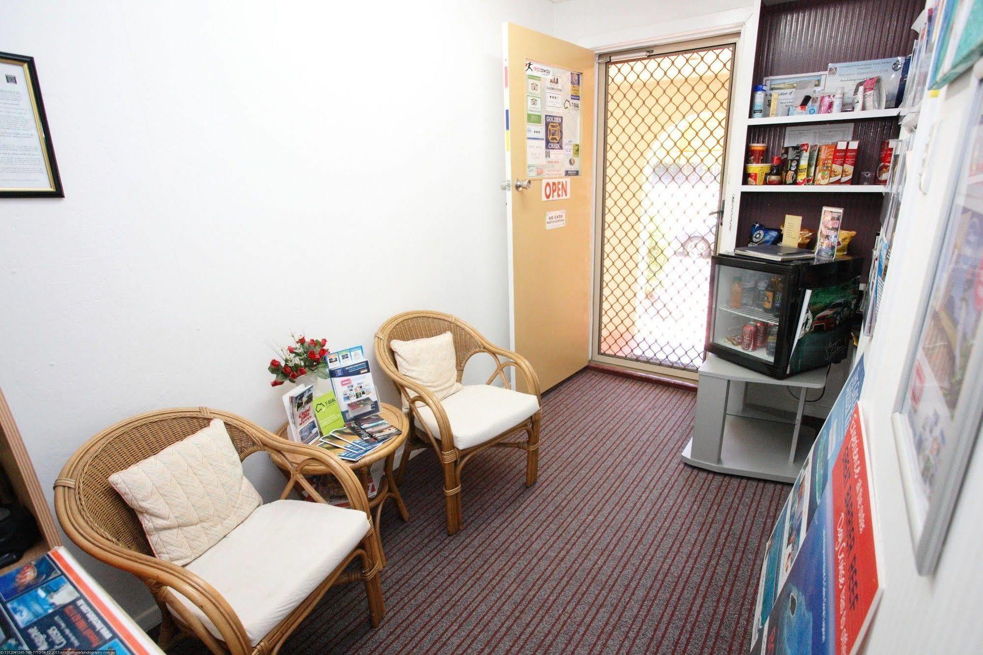 Bundaberg Coral Villa Motor Inn Eksteriør billede
