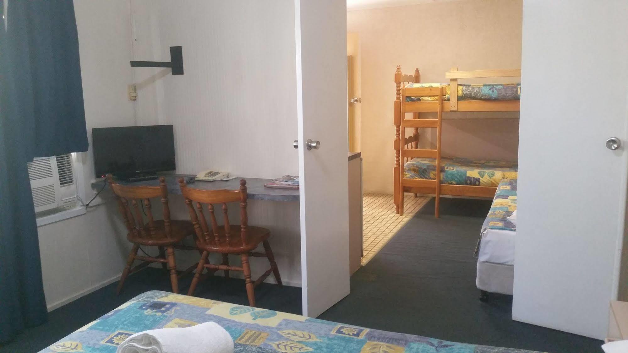Bundaberg Coral Villa Motor Inn Eksteriør billede